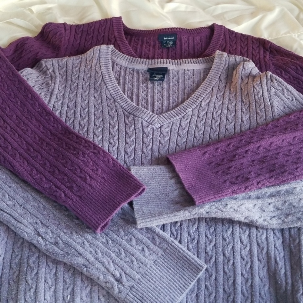 Light weight sweater